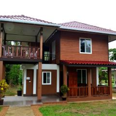 Bang Hon Homestay