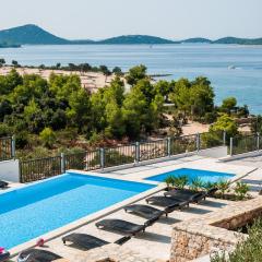 Camp Panorama with pool