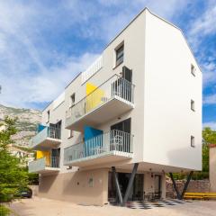 SUBTUB Hostel Makarska