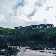 Brenna - Ocean View Apartment