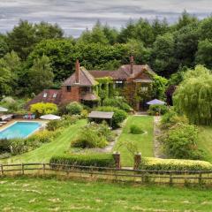 The Limes Country House with Heated Pool & Hot Tub