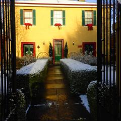 Blakes Manor Self Contained Heritage Accommodation