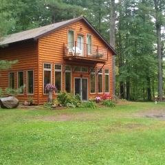 Bed and breakfast suite at the Wooded Retreat