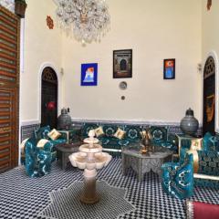 考鲁德摩洛哥传统庭院住宅旅馆