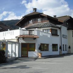 维塞尔比萨饼餐厅酒店