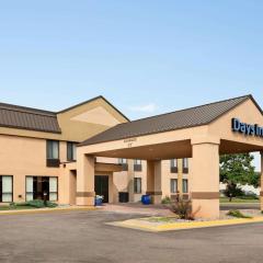 Days Inn by Wyndham Fargo