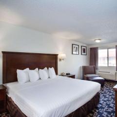 MorningGlory Inn & Suites