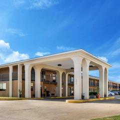 Econo Lodge by choice Greenville