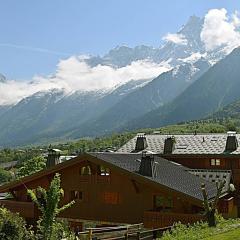 Spacious Apartment 2 Minutes from Ski Lift, Equipped for Babies