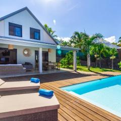 Villa Élysée - Vue mer et piscine à Saint-Gilles