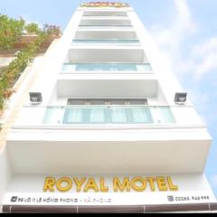 Royal Hotel