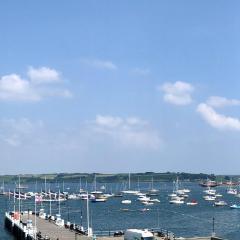 Large central Falmouth apartment with views Top rated