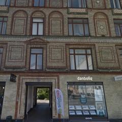 Classic Brown Stone Apartment