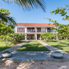 Beach Front Villa Nilaveli