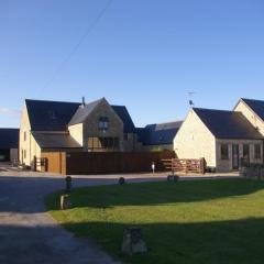 Ty Nant Cottages and Suites