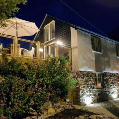 Bossiney Cove Cottage