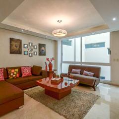 Coyoacan Florida Luxury apartment 4BR-4BA 2Parking