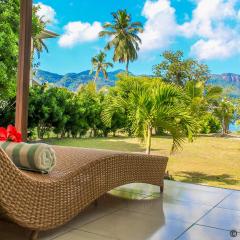 Surf Tropical Villa Takamaka