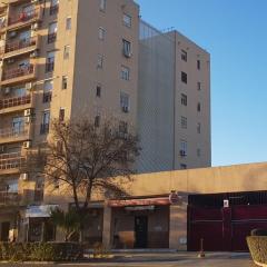 Apartamento frente a Palacio de Congresos (Fibes)