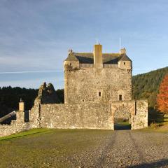 Neidpath Castle Cottage