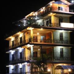 Hotel Young's Stupa