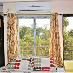 Pretty Garden View Apartment 3BHK Furnished Flat near Kashi Vishwanath Temple