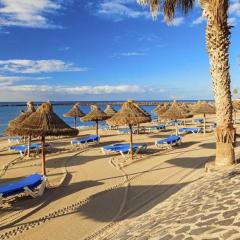 Shining Gold El Dorado with free parking and wifi