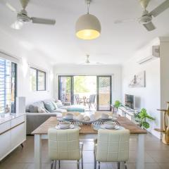 ZEN QUEST - The NOMADS PAD Near Nightcliff Markets & Sunset Foreshore