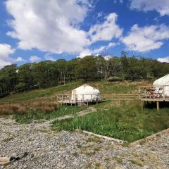 Syke Farm Campsite - Yurt's and Shepherds Hut