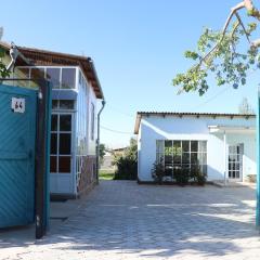 Guest House Aziza