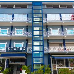 Status Hotel