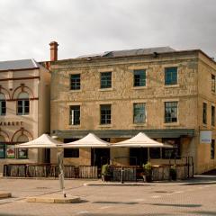 Moss Hotel