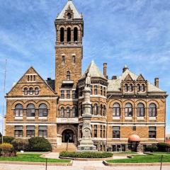 City Hall Grand Hotel