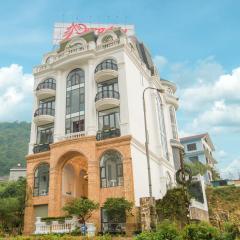 PARADISE HOTEL