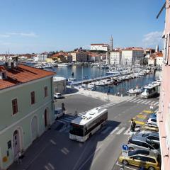 Apartma Dante