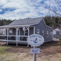 Family Ties Vacation Home - Greenham House