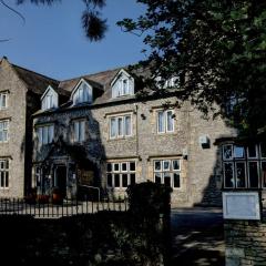 Stonecross Manor Hotel