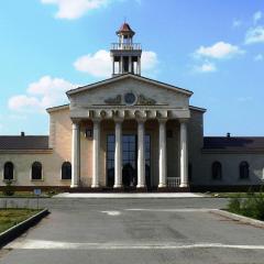 BANQUETING & GUEST HOUSE ПОМЕСТЬЕ