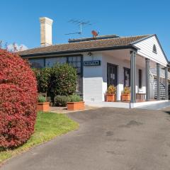 Blue Mountains Highway Motel