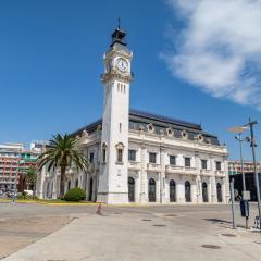 Travel Habitat Port Valencia.