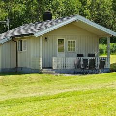 Two-Bedroom Holiday home in Utvik 2
