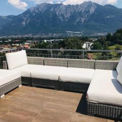 Alpen Panorama view Luxury House with green Garden