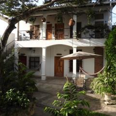 Jardín Café Hotel & Restaurant