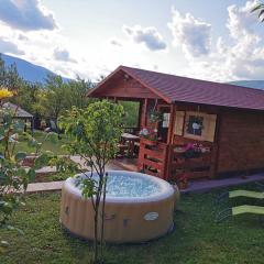 Cottage La Sierra with JACUZZI