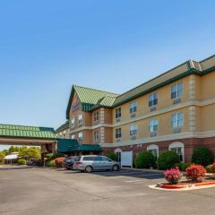 Comfort Inn & Suites Fayetteville-University Area