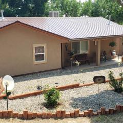 Grizzly Roadhouse Bed and Breakfast