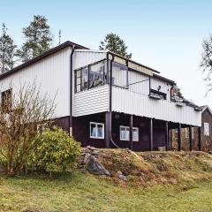 Cozy Home In Ankarsrum With Lake View