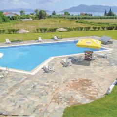 Gorgeous Home In Kamena Vourla With Outdoor Swimming Pool