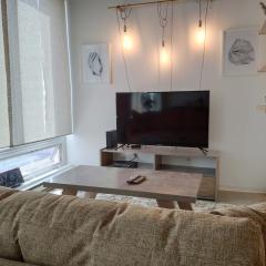 Modern DOWNTOWN Loft Near ROGERS PLACE,SHAW CONF
