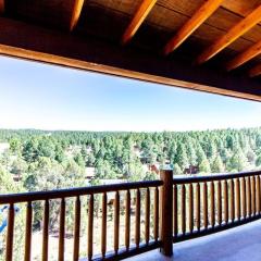 Elegant Cottage with Wonderful Views near FH Lake